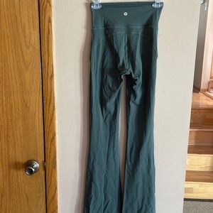 Lululemon Groove super high rise flared pant